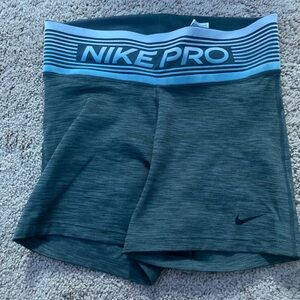 nike pro shorts! size small